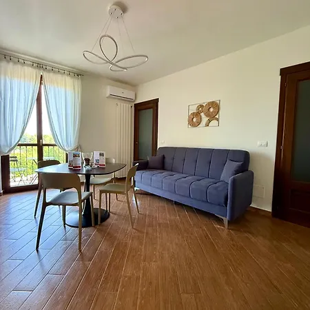 Casa Graziella- Vacanze Apartment *
